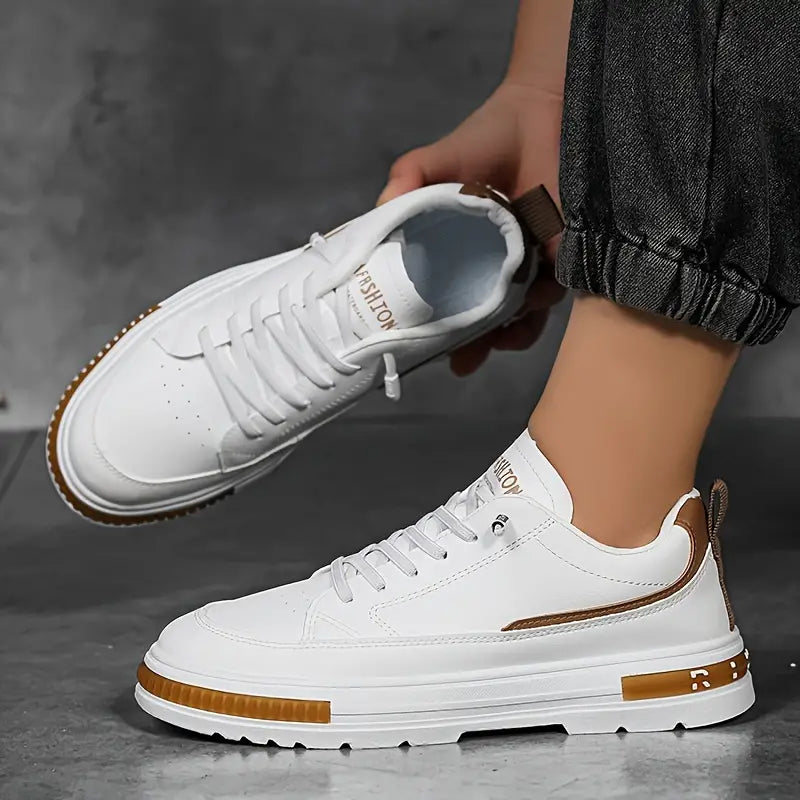 Trendy Sneakers met Luxe Accenten